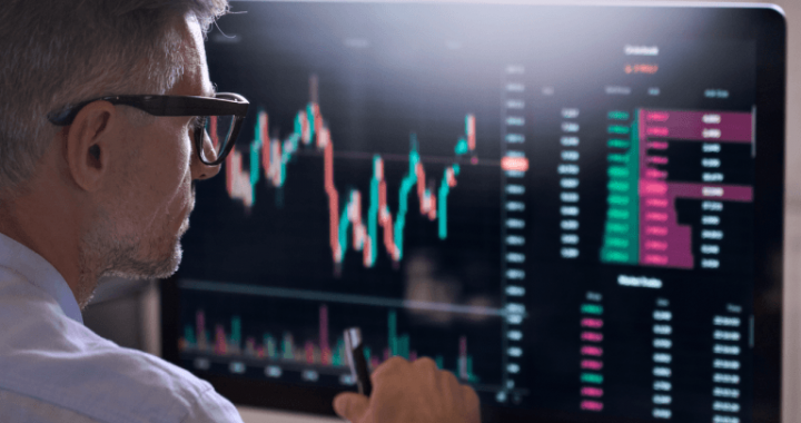 BTC Rally Reverses as Tariff Threats and Rate Jitters Shake Market
