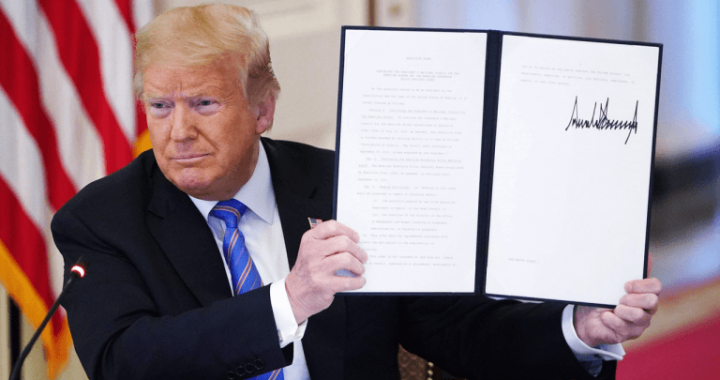 Trump Signs Landmark GENIUS Act, First US Stablecoin Law