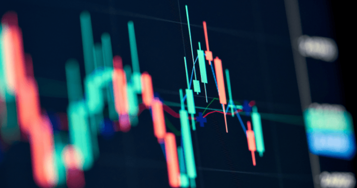 Bitcoin Price Watch: Bulls on Hold as Bearish Engulfing Shakes Daily Chart