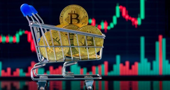 Rate Cut Bets Surge After ADP Miss as BTC Eyes $110,000 Breakout