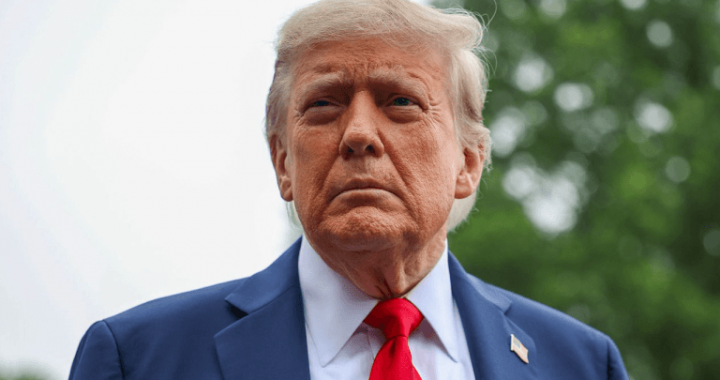 Trump Drafts Letter to Fire Fed Chair Powell, Polls GOP Support: NYT 