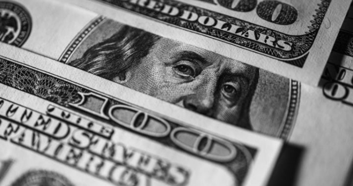 US Dollar May Weaken as Stablecoin Regulations Reshape Global Finance