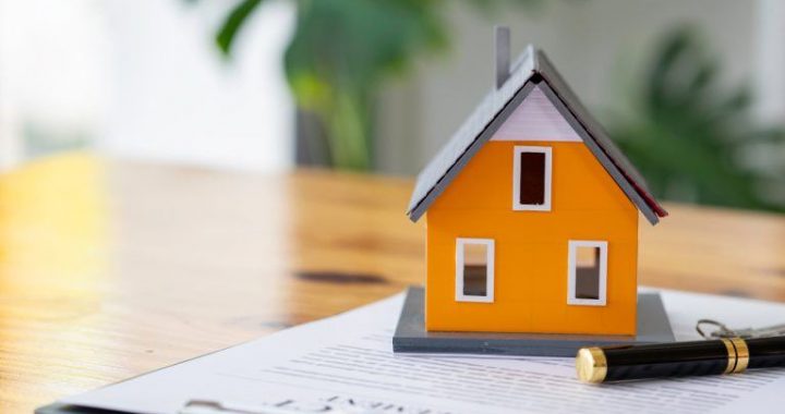 US Senators Raise Red Flags Over Crypto-Driven Mortgage Expansion Plan