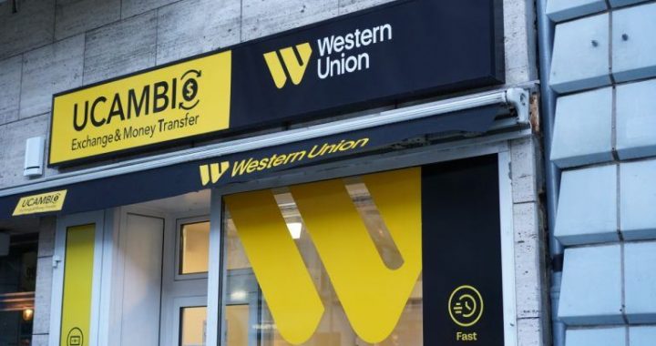 Western Union CEO Embraces Stablecoins as a Path to Innovation and Efficiency