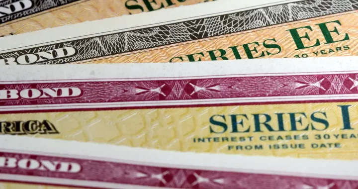 Tokenized Treasury Frenzy Fizzles With Stunning $800M Weekly Drop