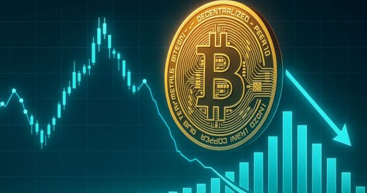 Bitcoin 30-Day CDD Down: Market Absorbs LTH Selling Without Breaking Support
