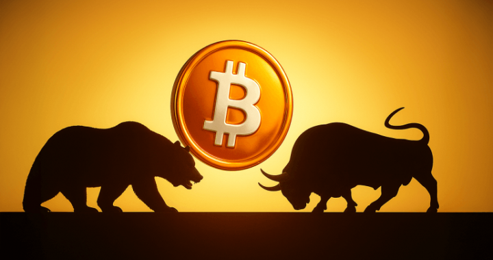 Bitcoin Slides Under $112K as Derivatives Market Flashes Divergence