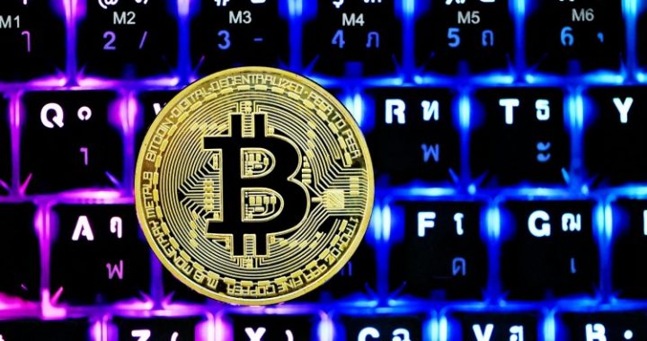 Bitcoin Falls Below $115,000 As Binance Buying Power Ratio Collapses