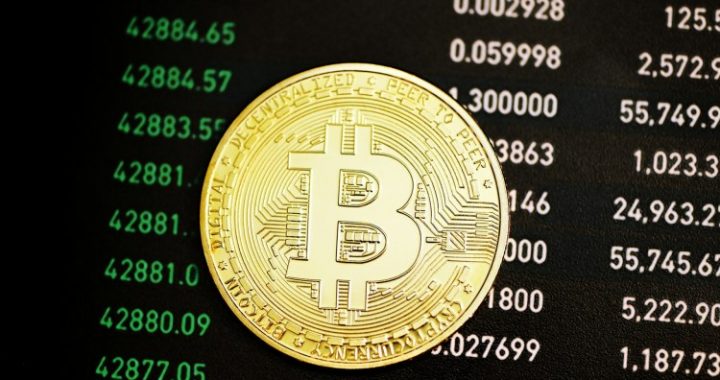 Bitcoin Correction Risks Deepen With $105,000 As Critical Support