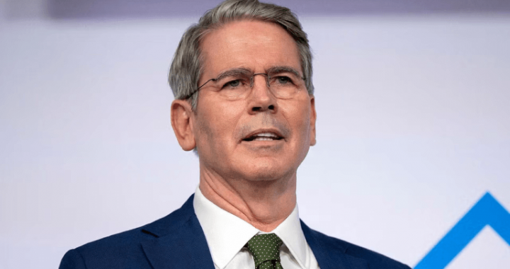 US Treasury Secretary Dampens the Mood: Government Won’t Buy Bitcoin for Strategic Reserve