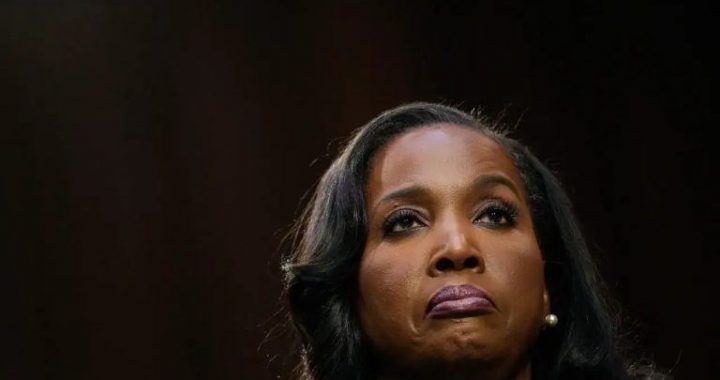 Trump Wants to Fire Fed Governor Lisa Cook