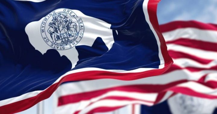 Wyoming Becomes First State to Issue Stablecoin Across 7 Blockchains in Historic Move