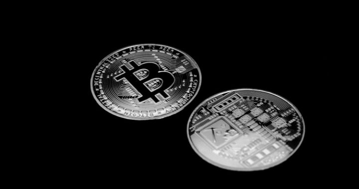 Bitcoin’s Path Unclear As Subwave Chaos Meets Key Resistance At $113,000