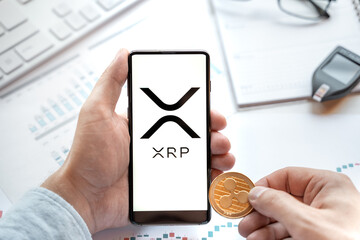 Analyst Sounds Major XRP Warning: Last Chance To Get In As Accumulation Balloons