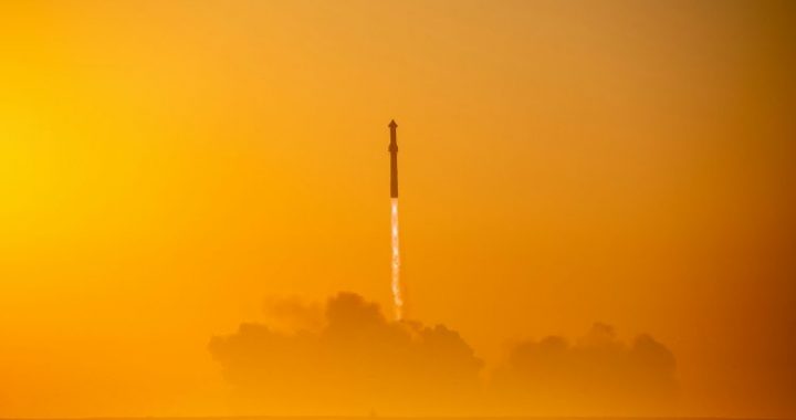 XRP’s Biggest Rally Yet? Analyst Projects $20+ In October 2025