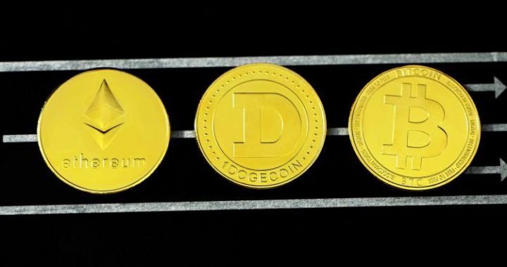 Santiment Highlights Top Tokens: Bitcoin, Ethereum, And Dogecoin Dominate Social Buzz