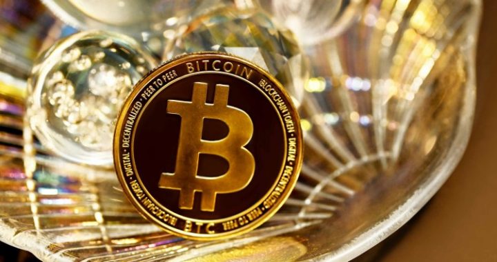 Bitcoin Holds $112,000 Support As Binance Whale Activity Cools Off – What’s Ahead?