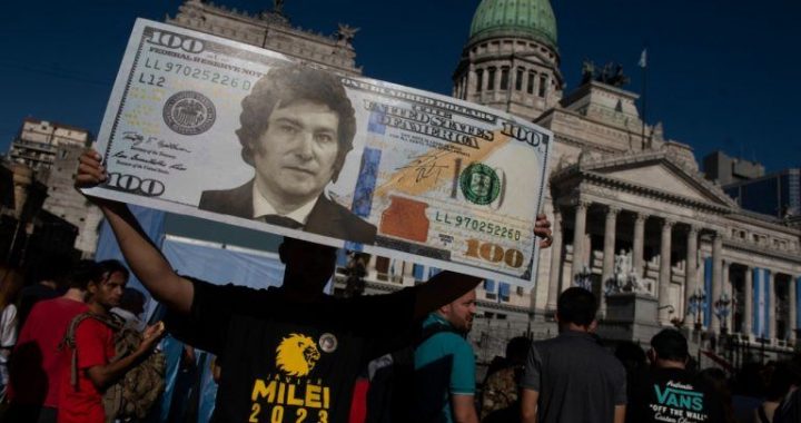 Milei Introduces Bill to Halt Money Issuance in Congress