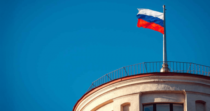 Crypto Traders Brace for Disruption as Russia Tightens Cash Controls