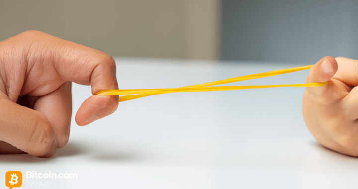 Bitcoin Price Watch: Technical Tension Builds Near $117K Resistance