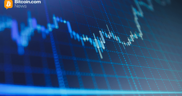 Under Pressure: XRP Price Dances Between Breakout and Breakdown