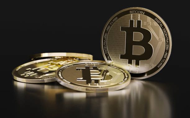 Bitcoin Technical Setup Shows Short-Term Pullback May Fuel Long-Term Upside