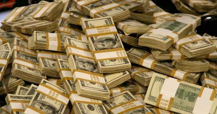 Bitcoin Breaks $126K — Bitwise CIO Sees $1 Trillion Wave Coming