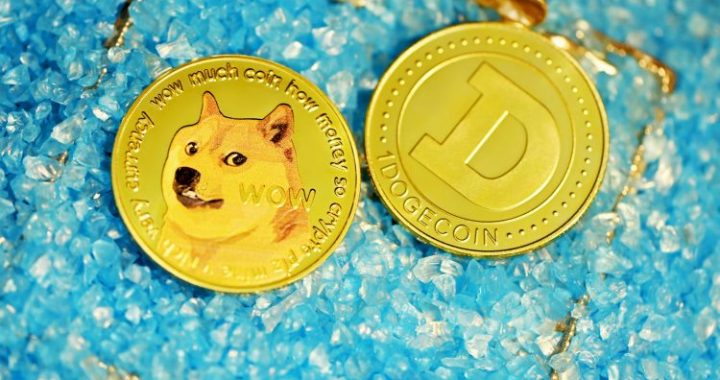 Dogecoin Market Cap Tests Multi-Year Ceiling, Long-Term Momentum Still Intact