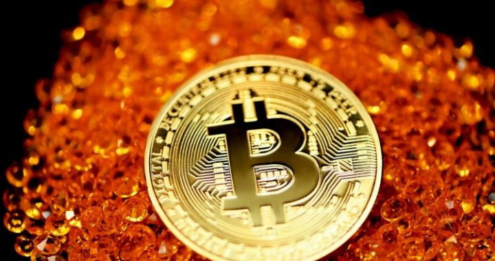 Bitcoin Decouples From Miner Flows With -0.15 Correlation – What It Means For Price?