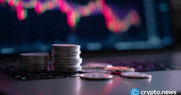 Chainlink price analysis: Whale accumulation signals potential reversal ahead