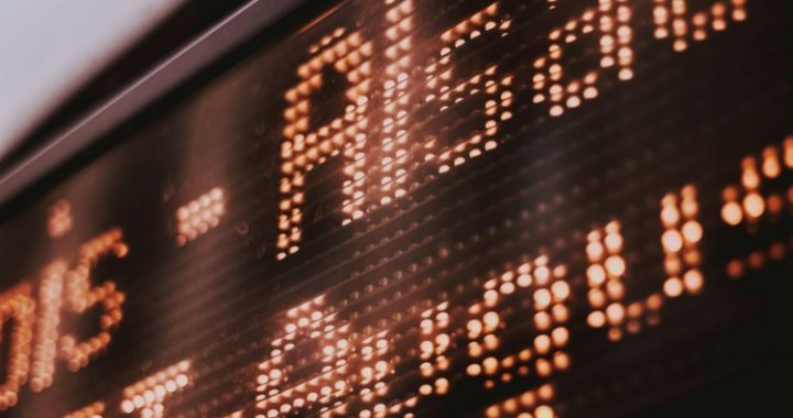 Solana, Litecoin, Hedera ETFs Ready? Experts Expect Tuesday Launch Despite Goverment Shutdown