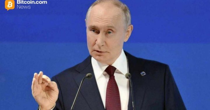 Russia Rejects Anti-Dollar Claims as Putin Defends BRICS Trade Strategy