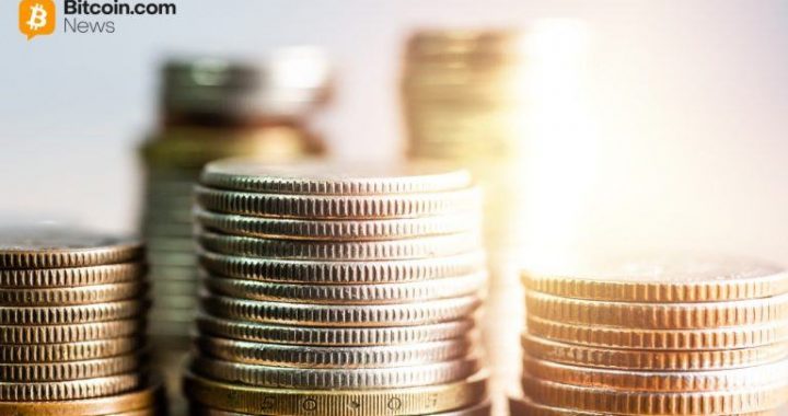 Robert Kiyosaki Predicts Hard Times for the Middle Class, Doubles Down on Bitcoin