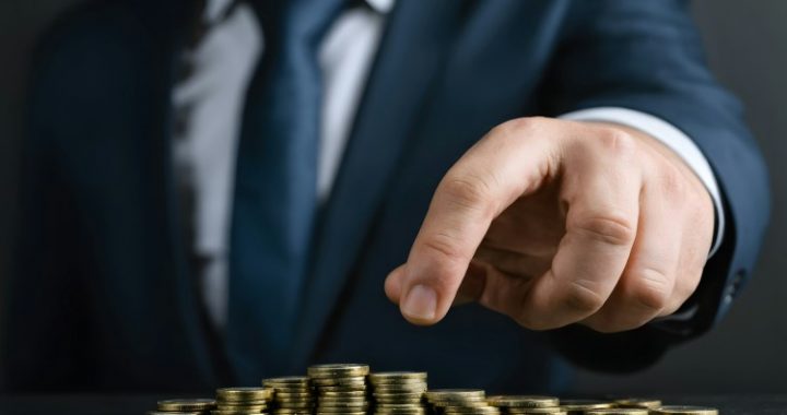 Chinese Investment Bank Eyes $600 Million Raise For BNB Treasury Company