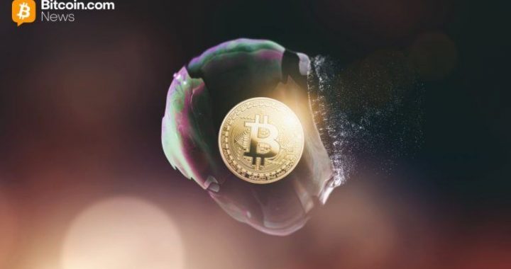 $1.93 Billion Liquidated: Crypto Economy Market Cap Sinks Below $3 Trillion After Brutal Flash Crash