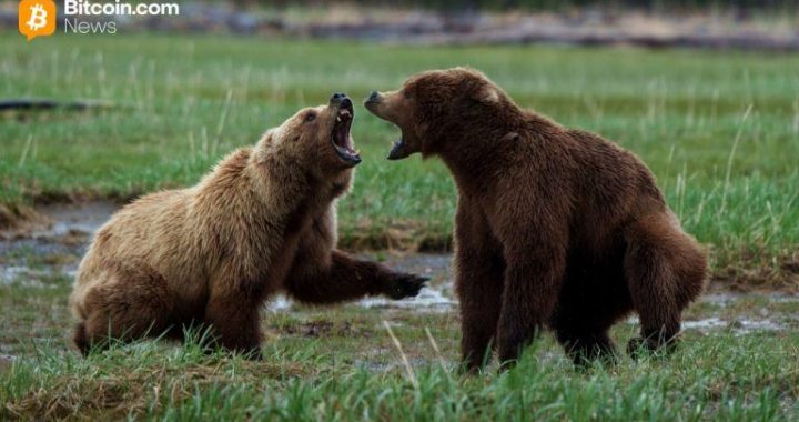 Bitcoin Loses $90K, Bears Pile Over $200 Million in Liquidations