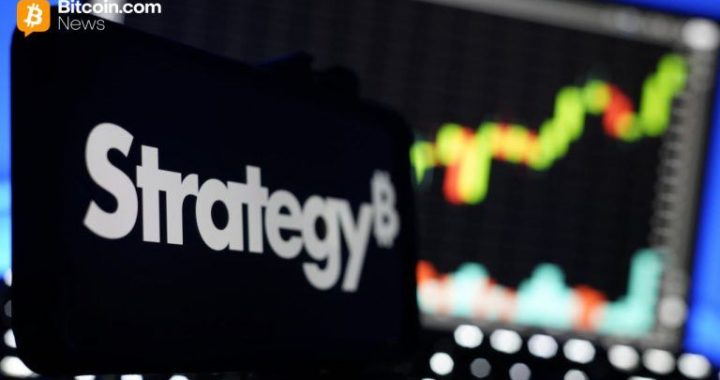 Strategy Holds Nasdaq-100 Slot—Saylor Says ‘Bitcoin Hoarding Will Continue’