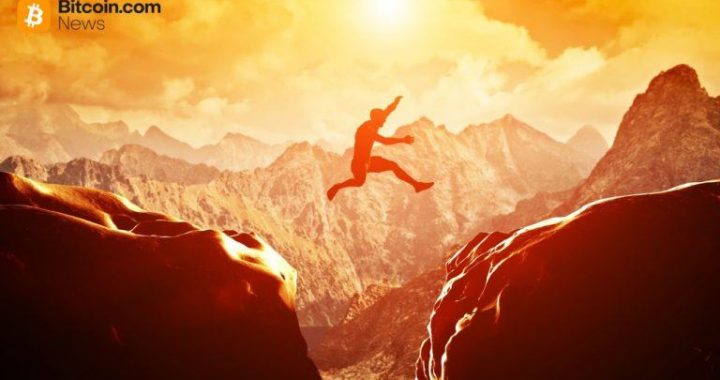 XRP and Solana ETFs Maintain Strength as Bitcoin and Ether See Outflows