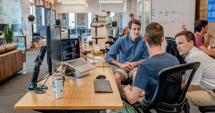 The 1% Edge: Small Advantages That Compound in Forex and Crypto