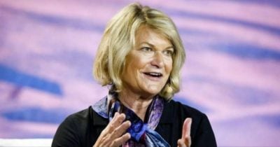 Senator Lummis urges Congress to pass crypto market legislation