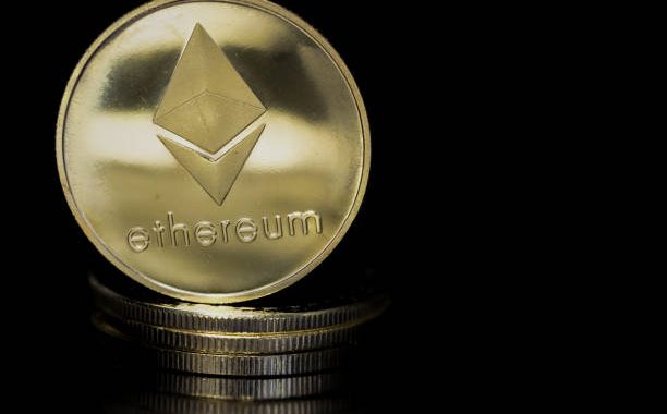 Ethereum Loses Structure After $3,220 Rejection — Is This Distribution Or Just The First Crack?