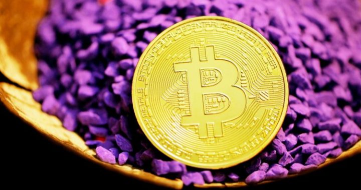 Bitcoin Suppression? Analyst Claims Single Force Keeping Price Under $90K