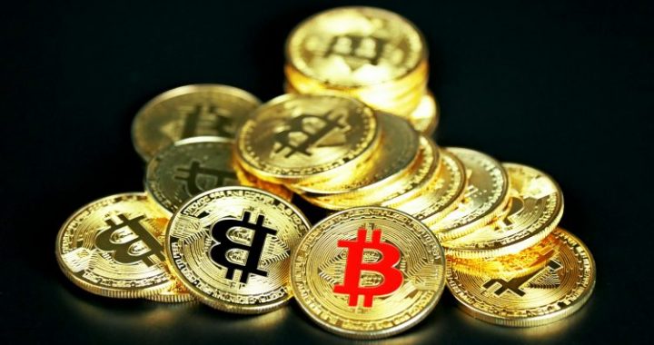 Bitcoin ETF Investors Pull Nearly $3 Billion, Pushing Average Buy Below Water