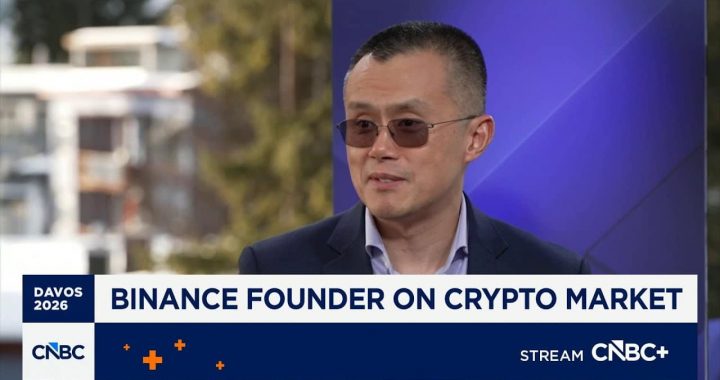 Trump’s USD1 Stablecoin Hits $5B Market Cap as Meme Coins Collapse