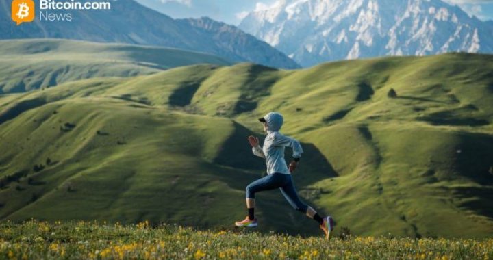 Bitcoin ETFs Roar Into February With $562 Million Inflow