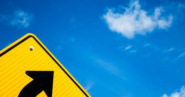 XRP Rally Incoming? Analyst Forecasts March-April Recovery If This Level Breaks