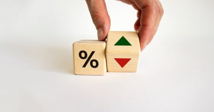 Bitcoin Funding Rate Falls To Critical Level — Short Squeeze Incoming?