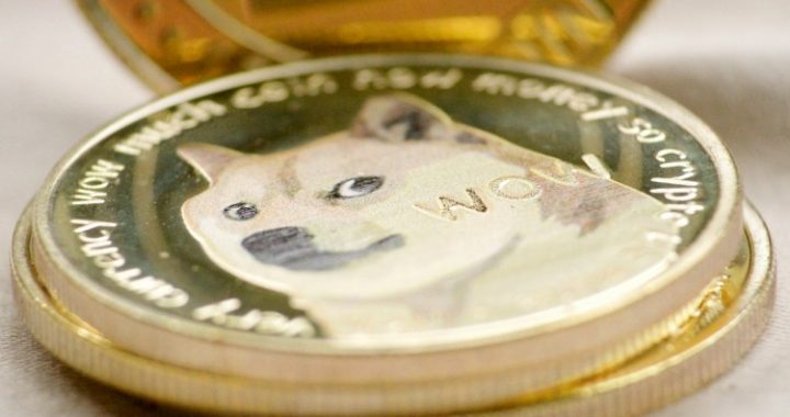 Dogecoin Bottom Not In? Analyst Warns DOGE’s Macro Downtrend Won’t Be Over Soon