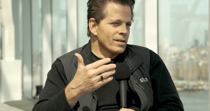 Bitcoin Recovery May Not Arrive Until October, Scaramucci Says