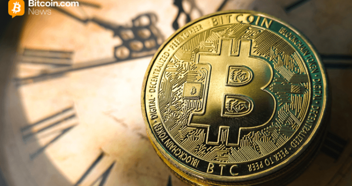 Bitcoin Technical Outlook: Indicators Show Buy Bias as BTC Nears Decision Zone